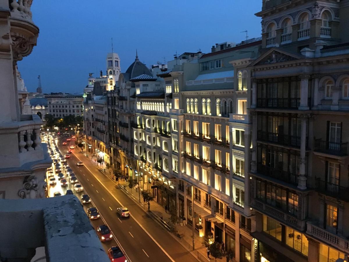 Apartamentos Felipe IV Plaza Mayor Madrid Exterior photo